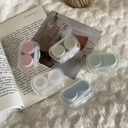 콘택트 렌즈 보관 케이스 - 핀셋 및 인서트 스틱 포함 (색상 랜덤)